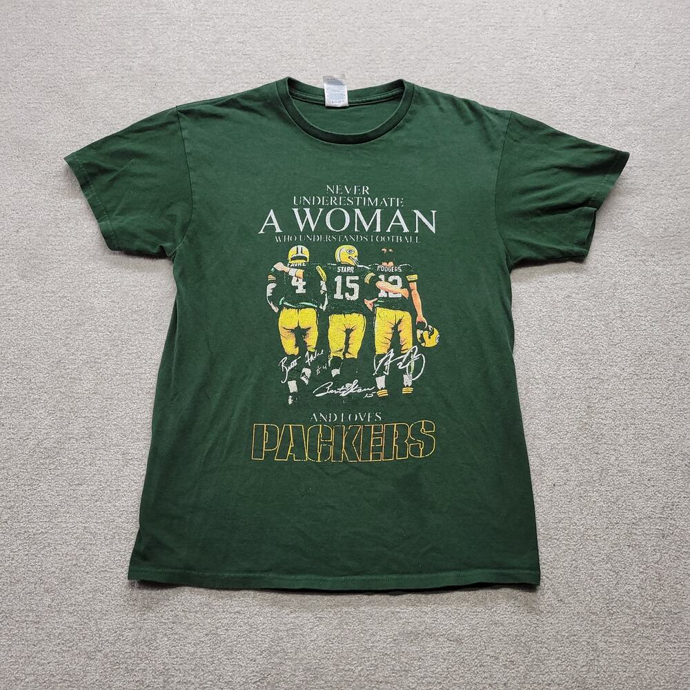 Green Bay Packers Women's T-Shirt Medium Favre Starr Rodgers Football Graphic